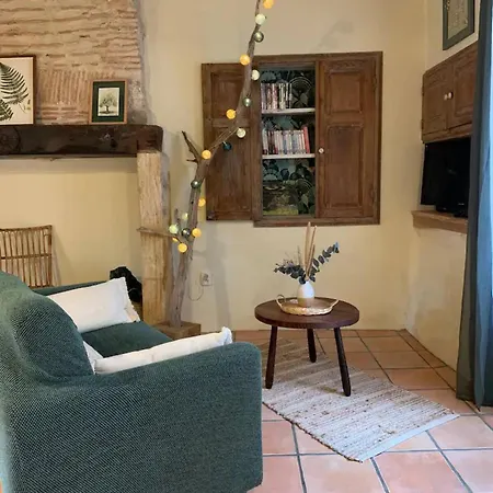 Maison Medievale Avec Jardin * モンパジエ